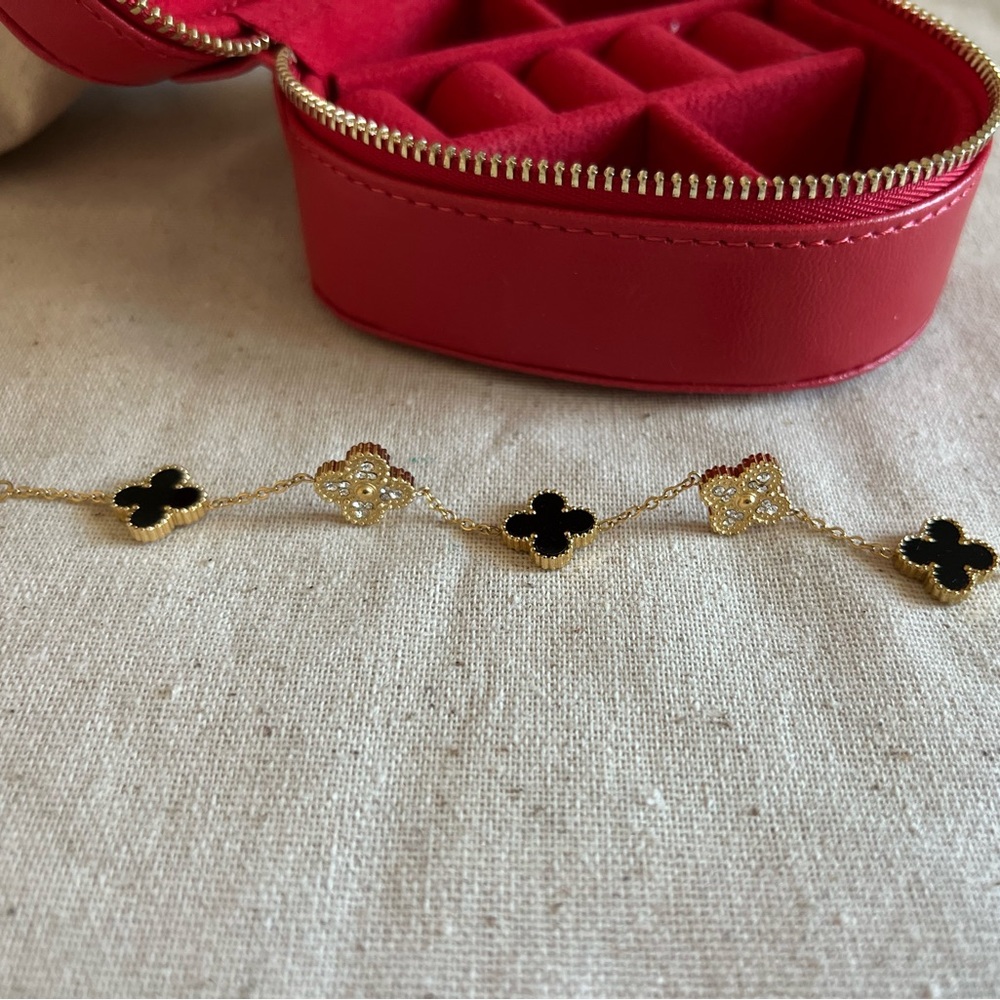 Black Petite Clover Double Sided Four Leaf Gold Filled Zircon Stone - Picture 8 of 8